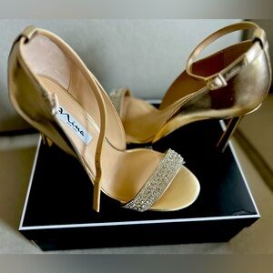 NINA Gold shoes, holidays or wedding, embellished rhinestones, size 9, NWT